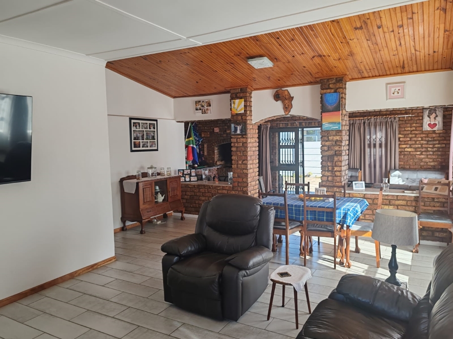 3 Bedroom Property for Sale in Windsor Park Eastern Cape